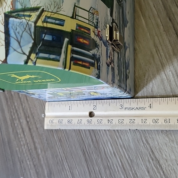 Cute John Deere Tin Lunch Box. Reproduction, For decorative use only. 💚 A1 - Picture 9 of 10